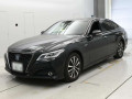 2019 Toyota Crown Hybrid