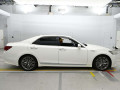 2013 Toyota Crown Hybrid