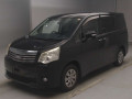 2013 Toyota Noah