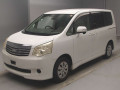 2010 Toyota Noah