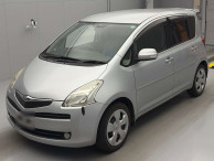 2005 Toyota Ractis
