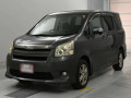 2007 Toyota Noah