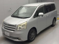 2007 Toyota Noah