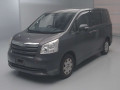 2010 Toyota Noah