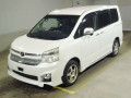 2013 Toyota Voxy