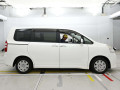 2013 Toyota Noah