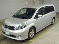 2015 Toyota Isis