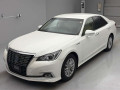 2016 Toyota Crown Hybrid