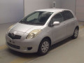 2005 Toyota Vitz
