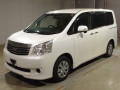 2012 Toyota Noah