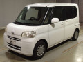 2010 Daihatsu Tanto