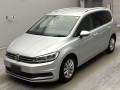 2017 Volkswagen Golf Touran