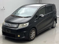 2013 Honda Freed spike hybrid