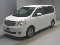 2013 Toyota Noah