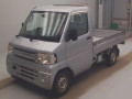 2011 Mitsubishi Minicab Truck