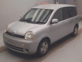 2005 Toyota Sienta