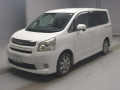 2007 Toyota Noah