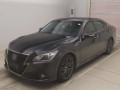 2015 Toyota Crown Hybrid
