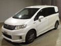 2014 Honda Freed spike hybrid