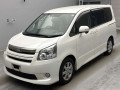 2008 Toyota Noah