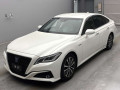 2019 Toyota Crown Hybrid
