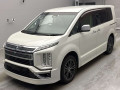 2019 Mitsubishi Delica D5