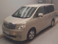 2012 Toyota Noah