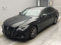 2019 Toyota Crown Hybrid