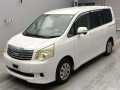 2010 Toyota Noah