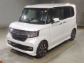 2019 Honda N-BOX CUSTOM