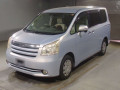 2010 Toyota Noah