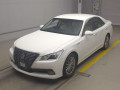 2015 Toyota Crown Hybrid