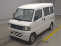 2000 Mitsubishi Minicab Van