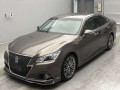 2013 Toyota Crown Hybrid