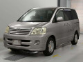 2001 Toyota Noah
