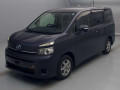 2013 Toyota Voxy