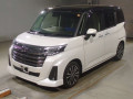 2023 Toyota Roomy