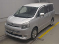 2007 Toyota Voxy