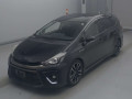 2016 Toyota Prius alpha