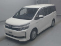 2017 Toyota Voxy