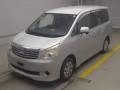 2013 Toyota Noah