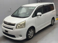 2009 Toyota Noah