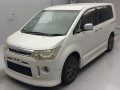 2012 Mitsubishi Delica D5