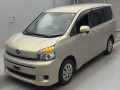 2010 Toyota Voxy
