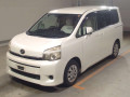 2010 Toyota Voxy