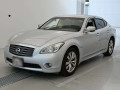 2013 Nissan Fuga Hybrid