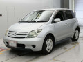 2004 Toyota IST