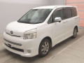 2009 Toyota Voxy