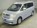 2009 Toyota Noah