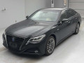 2019 Toyota Crown Hybrid